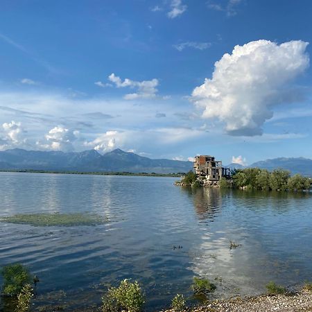 Rupa Guest House Camping Shkodër エクステリア 写真