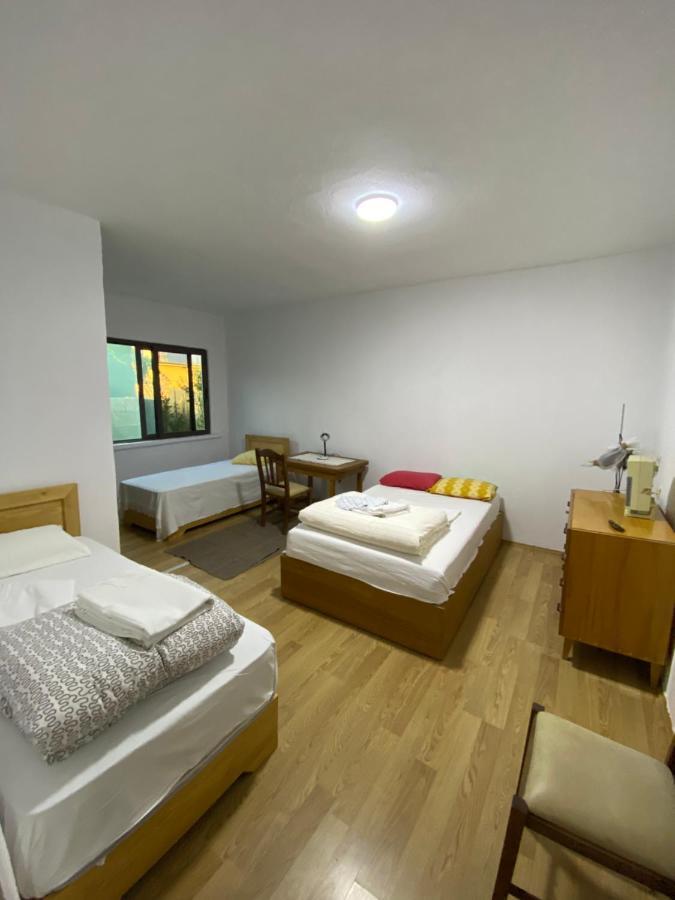 Rupa Guest House Camping Shkodër エクステリア 写真