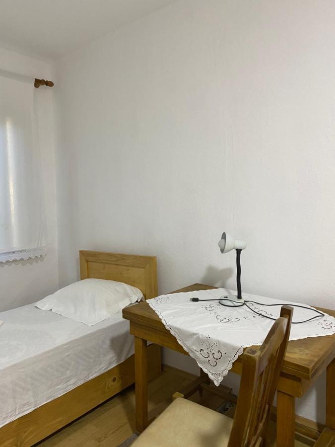 Rupa Guest House Camping Shkodër エクステリア 写真