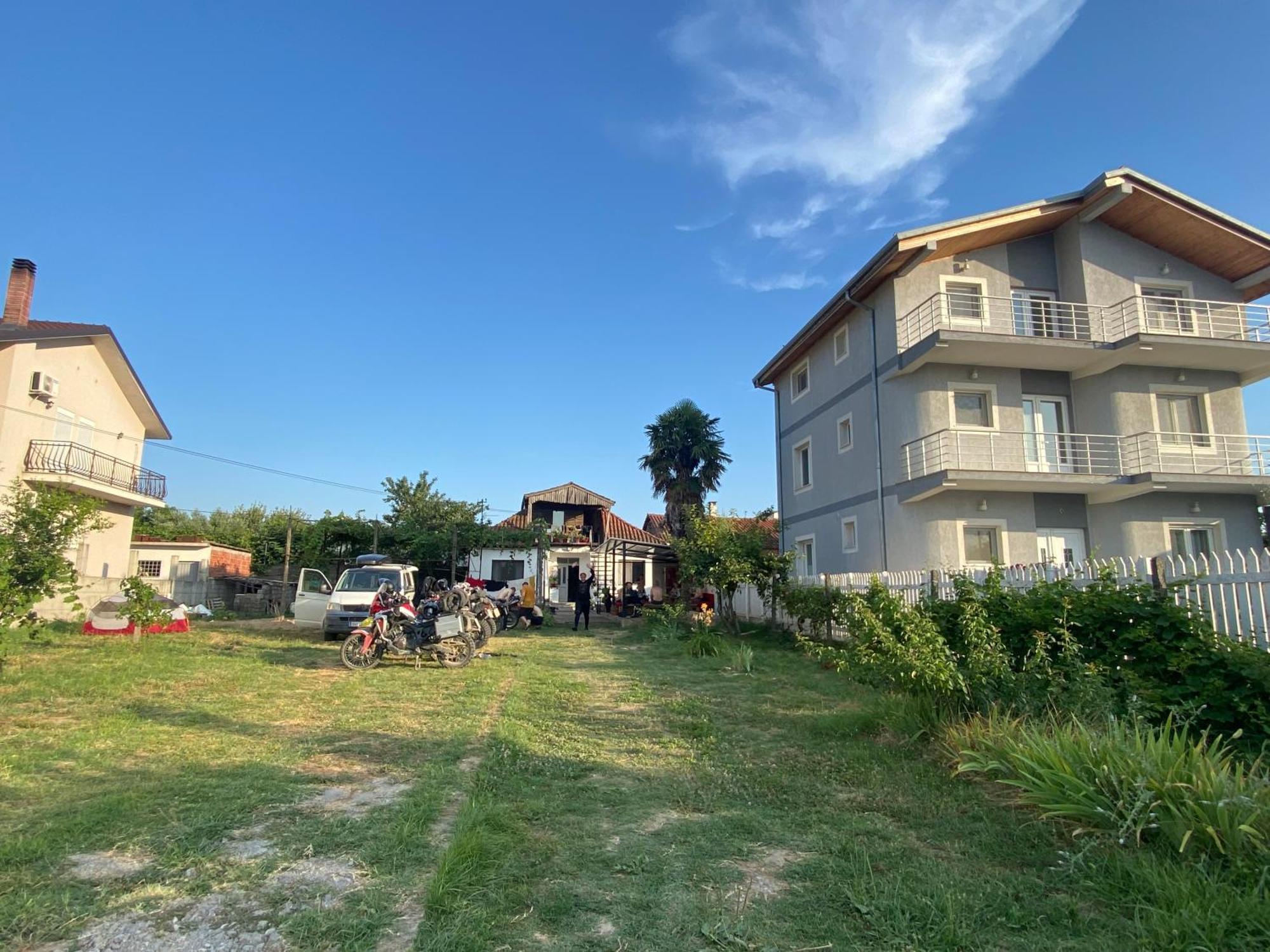 Rupa Guest House Camping Shkodër エクステリア 写真