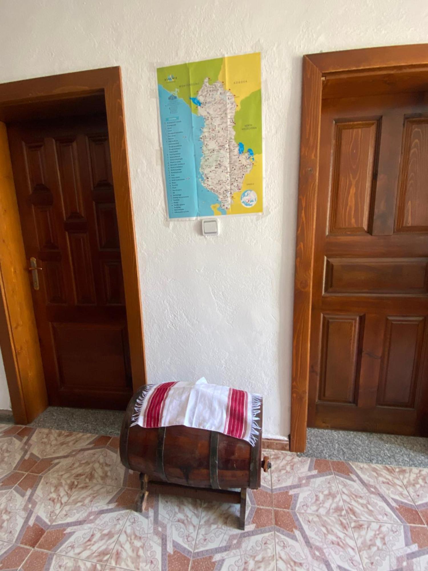 Rupa Guest House Camping Shkodër エクステリア 写真